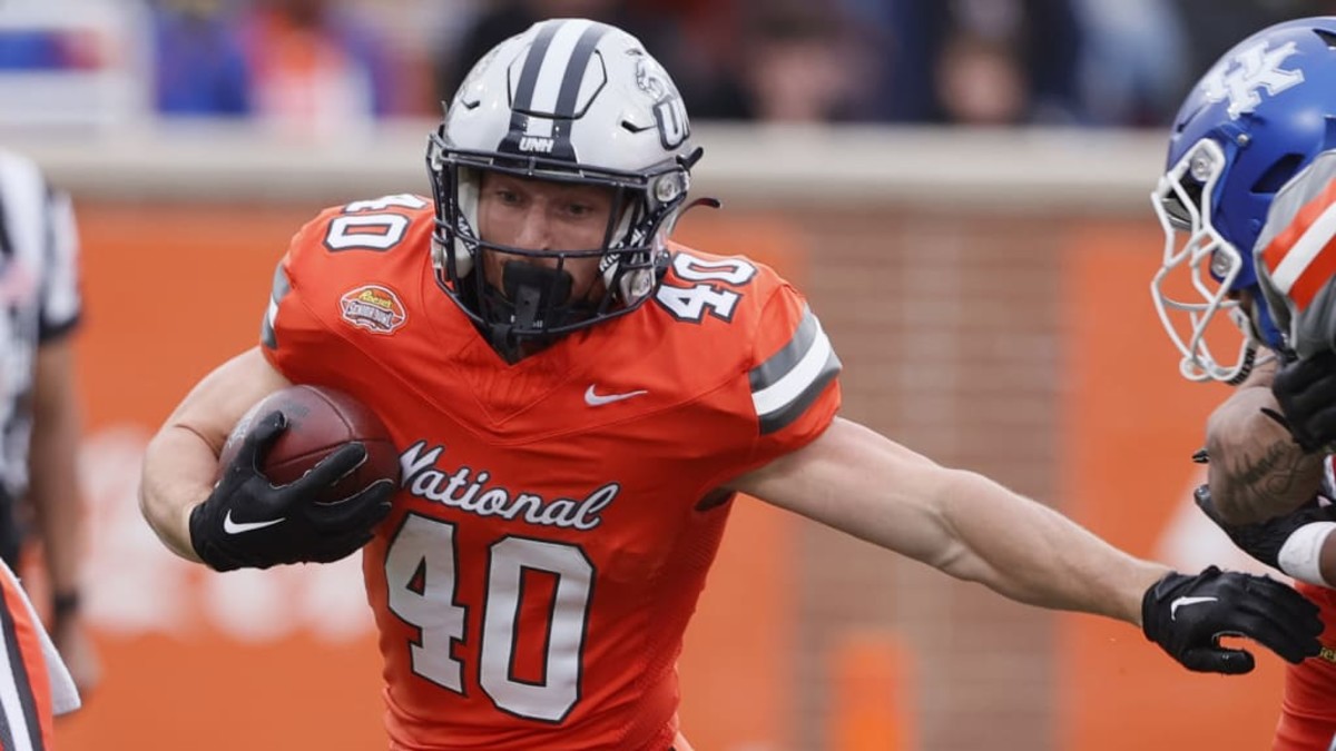 UNH running back Dylan Laube